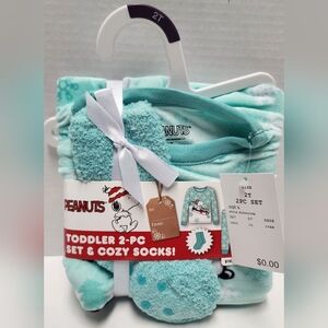 2T Toddler 2pc Snoopy Snuggly Soft Pajama Set Socks Aqua Blue Top Pants New